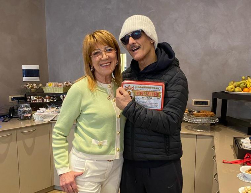 Tina Corona ospite di Amadeus al Festival di Sanremo